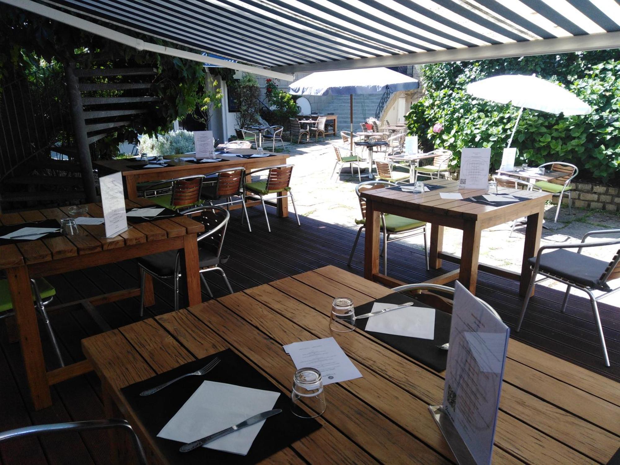 Hotel De France - Restaurant L'Insolite ดูอาร์เนอนี ภายนอก รูปภาพ
